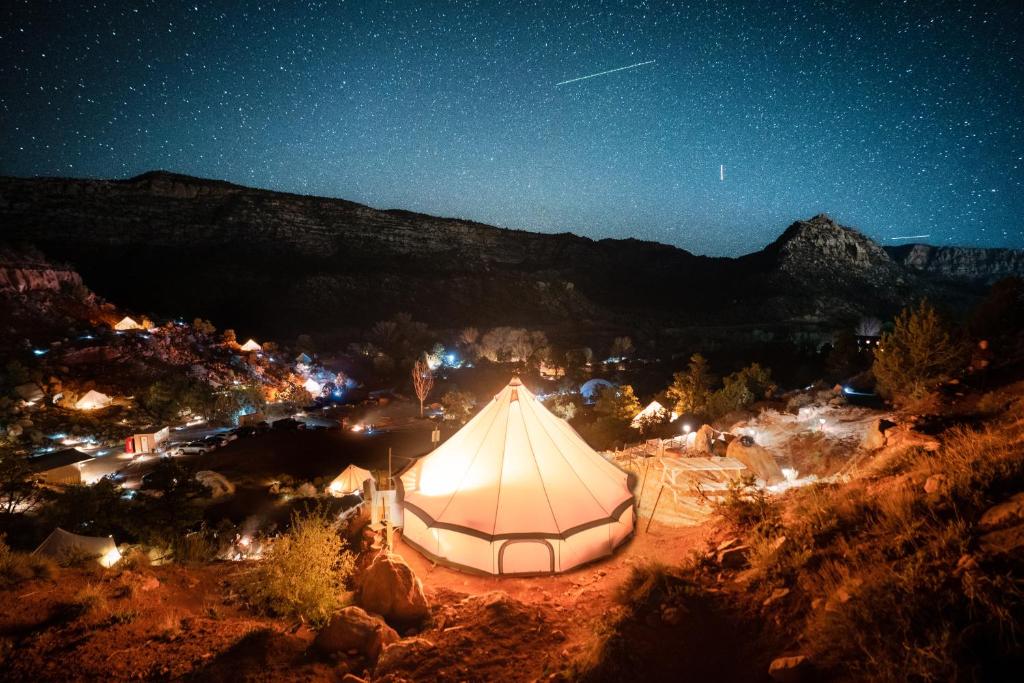 Zion Glamping Adventures Best grand canyon hotels